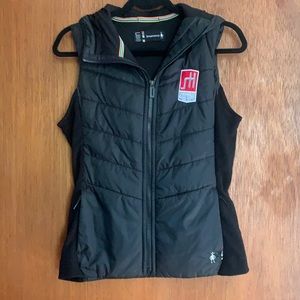 Hooded Smartwool vest w embroidered logo